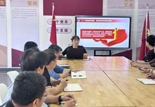 学院党建｜必赢766net手机版党委教工第二支部与研究生第二党支部联合开展专题党课活动